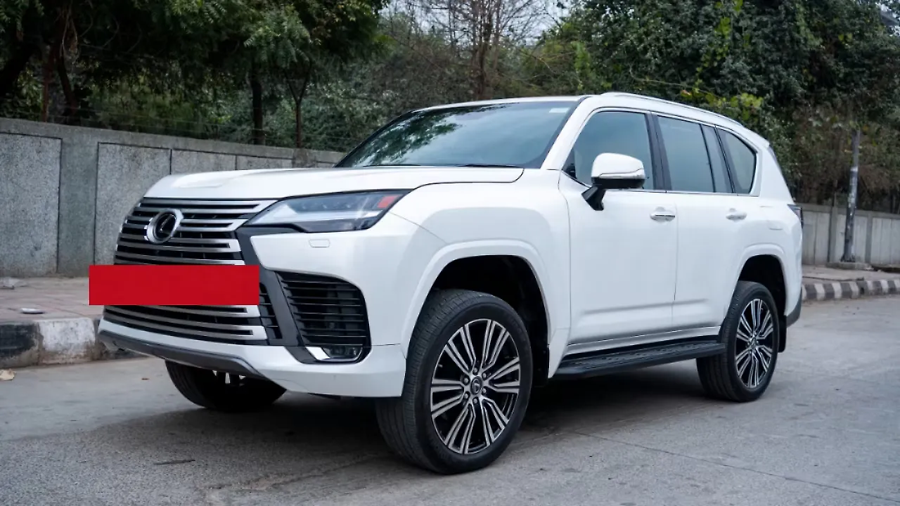 2023 Lexus LX 500d with Ash Open Pore Sumi Black Trim 1