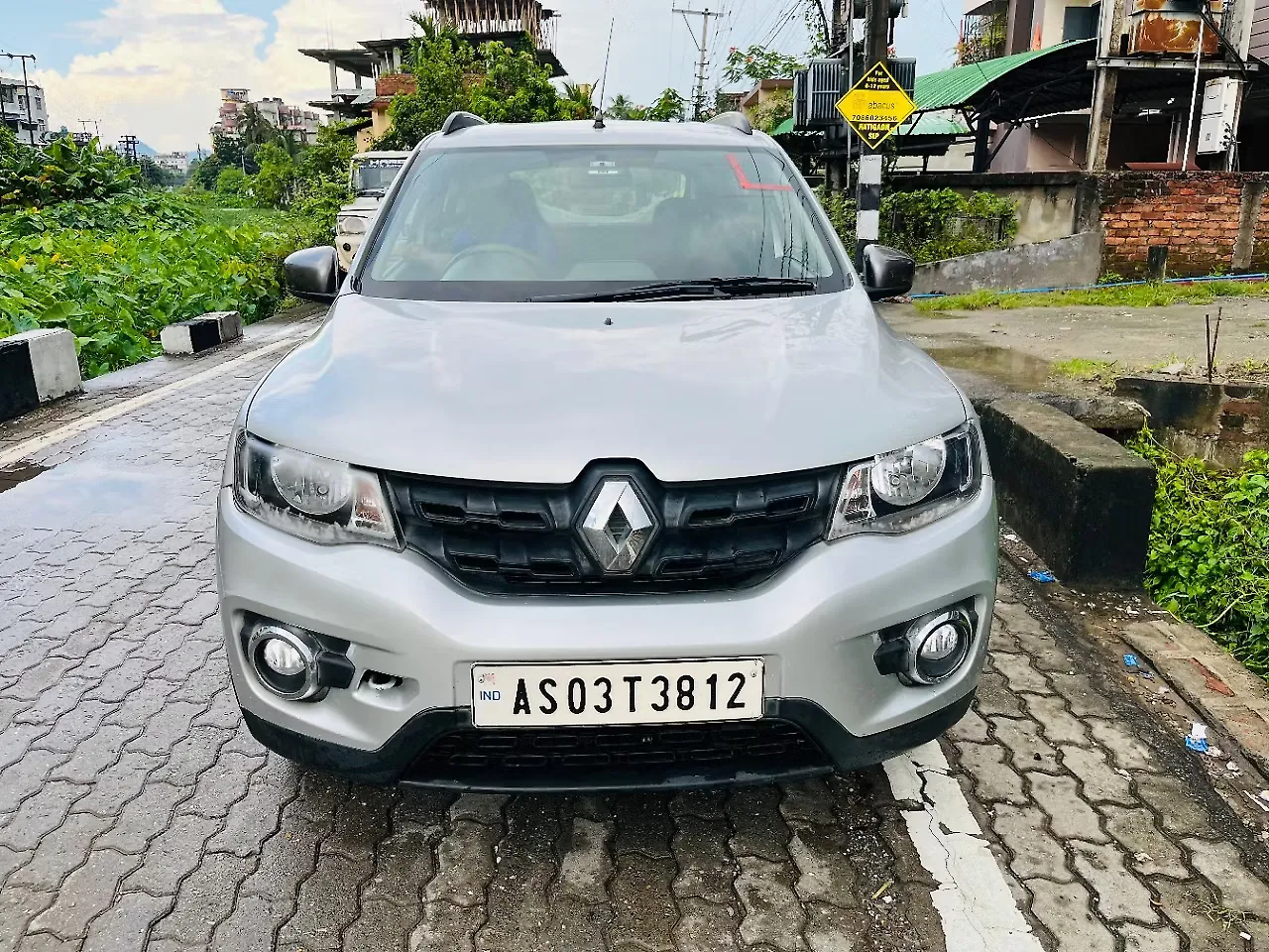 2017 Renault Kwid 1.0 RXT AMT Opt [2016-2019] 1