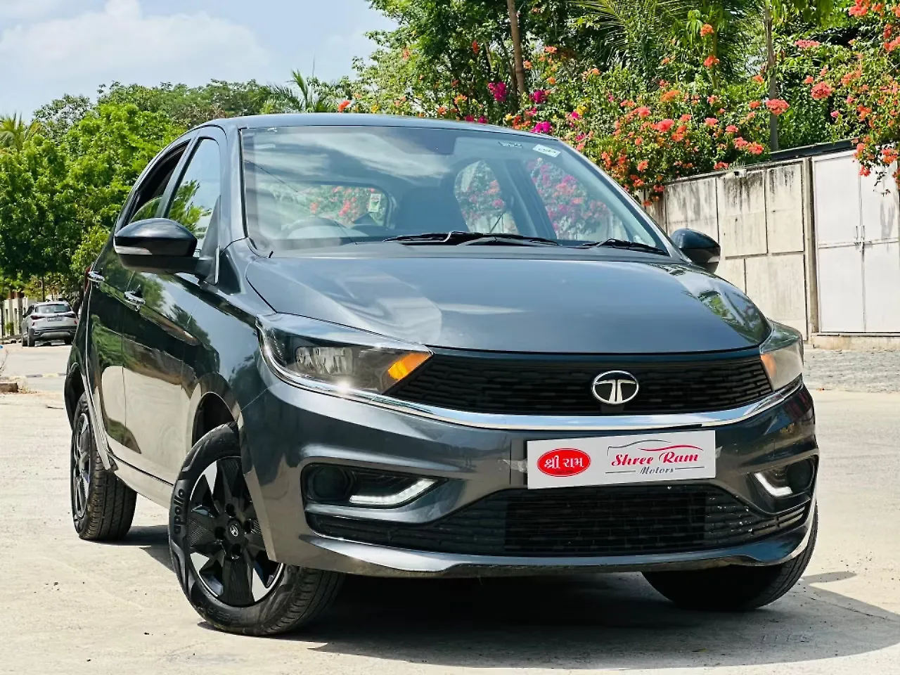 2025 Tata Tiago XZ CNG Manual 1