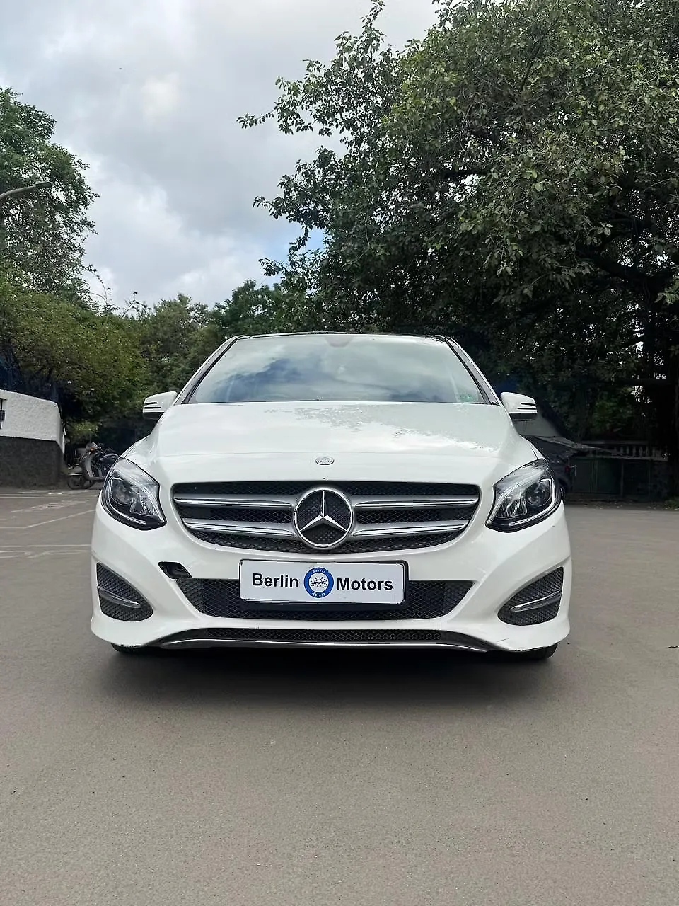 2015 Mercedes-Benz B-class B 200 Night Edition 1