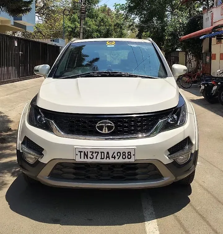 2017 Tata Hexa XTA 4x2 6 STR 1