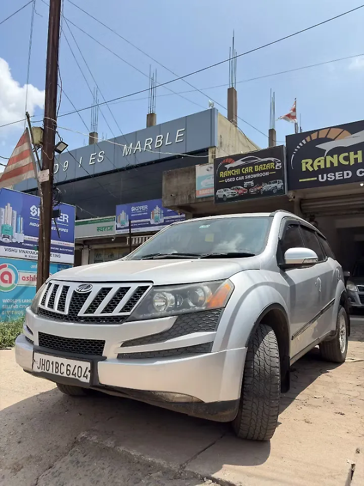 2013 Mahindra XUV500 W6 1