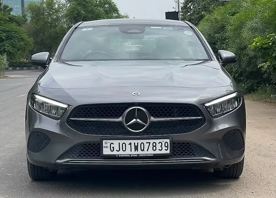 2024 Mercedes-Benz A-Class Limousine 200d 1
