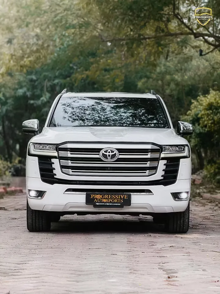 2023 Toyota Land Cruiser ZX Diesel [2023-2025] 1