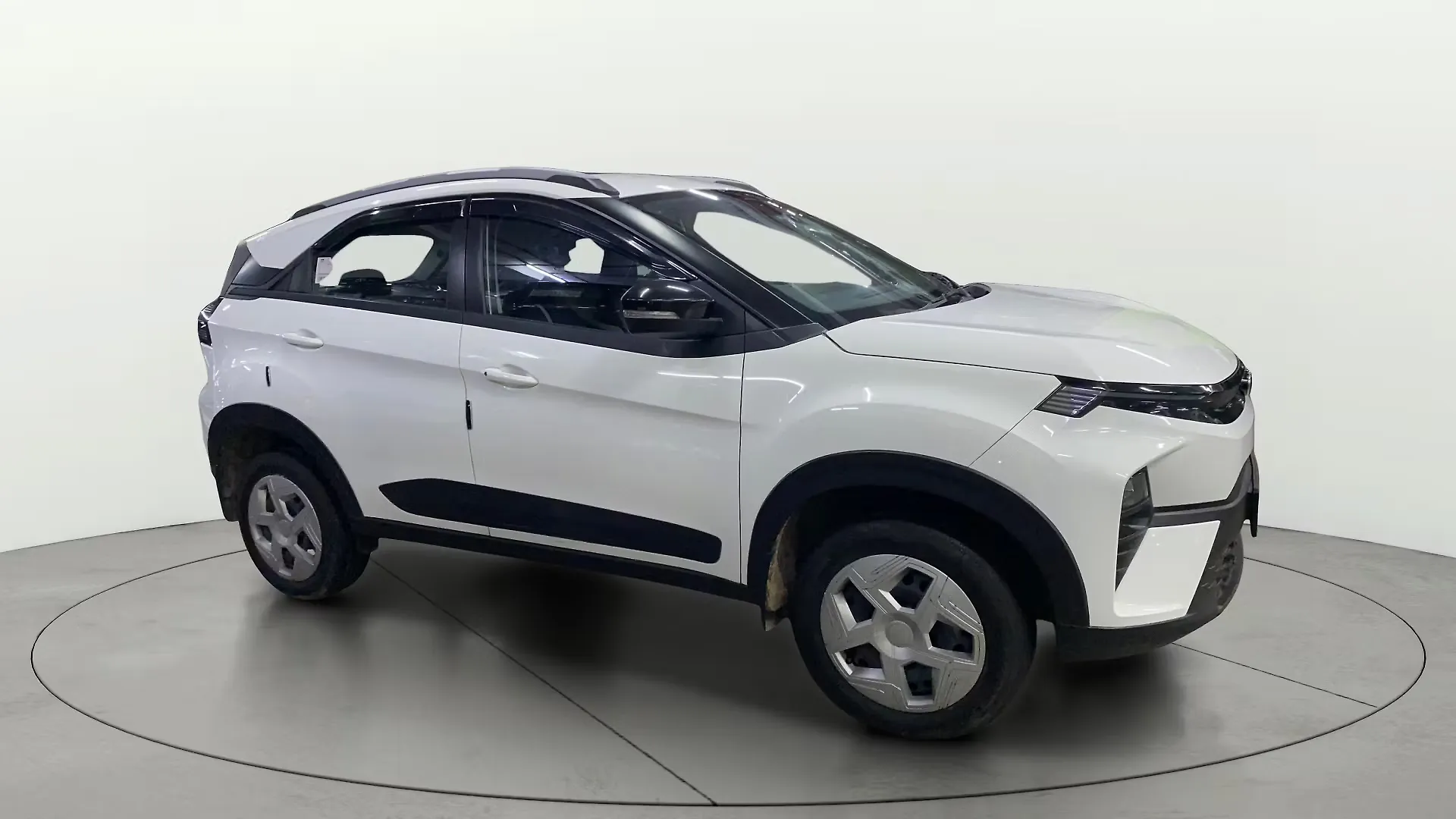 2025 Tata Nexon Pure (S) 1.2 Petrol 6MT [2023-2025] 1