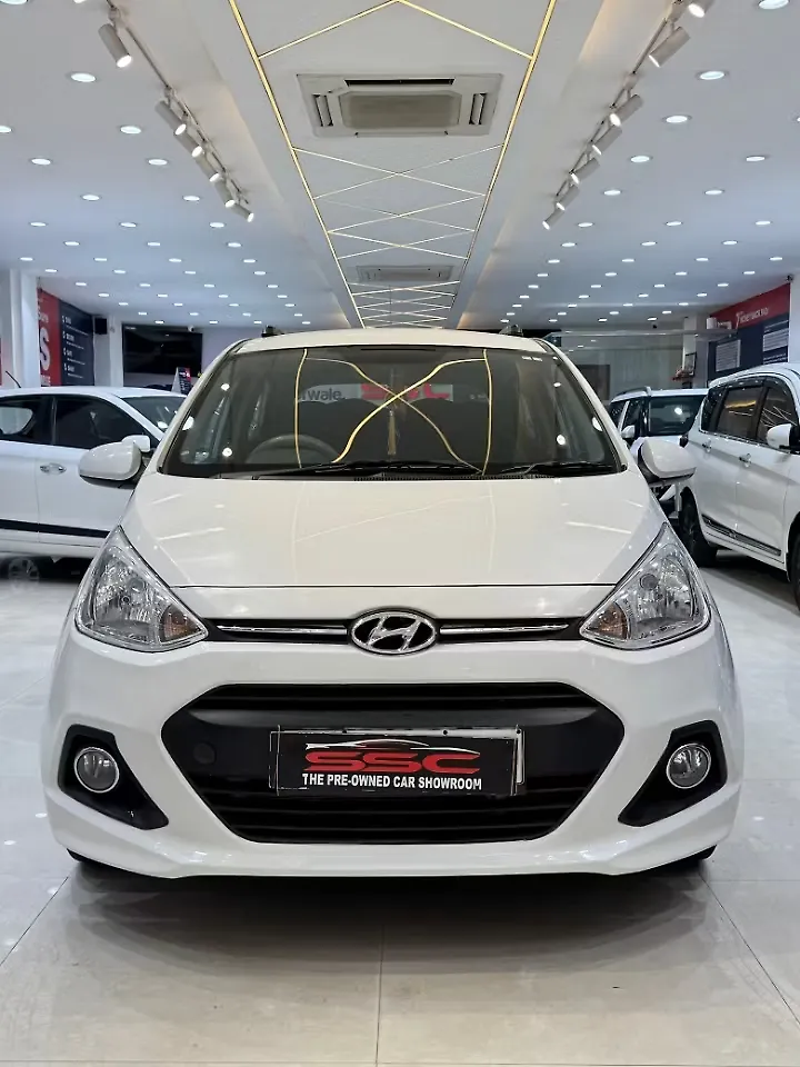 2015 Hyundai Grand i10 Magna 1.1 CRDi [2016-2017] 1