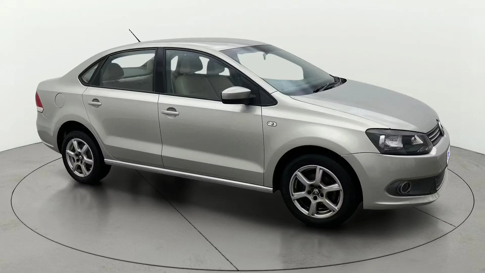 2014 Volkswagen Vento Highline Petrol AT 1