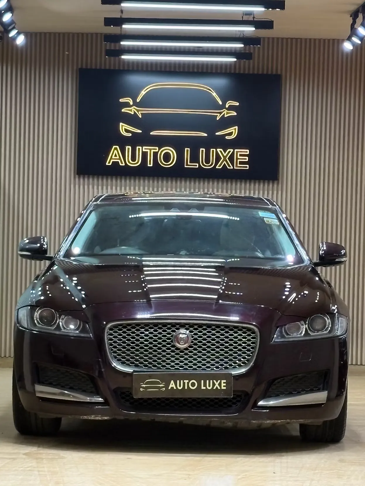 2018 Jaguar XF Prestige Diesel 1