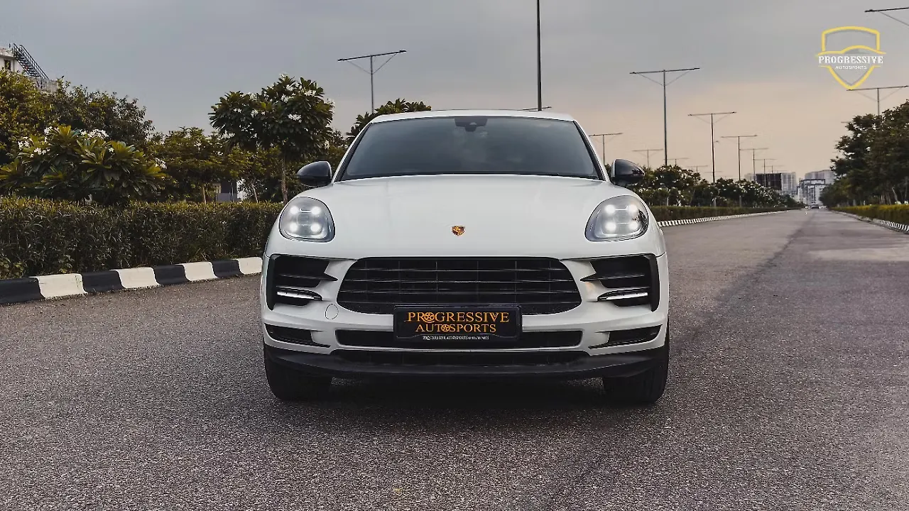 2021 Porsche Macan Base [2021-2023] 1