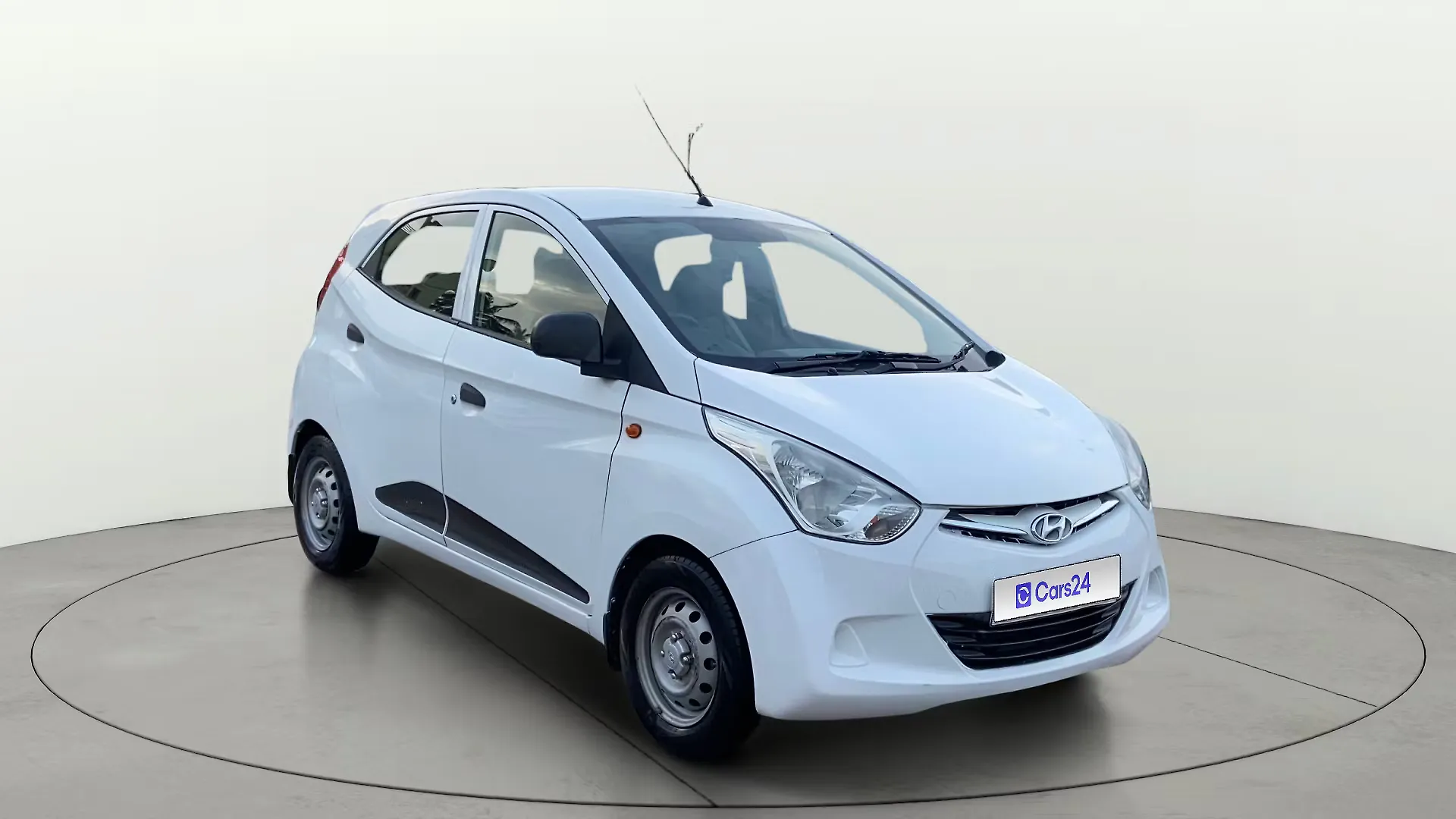 2017 Hyundai Eon Era + 1