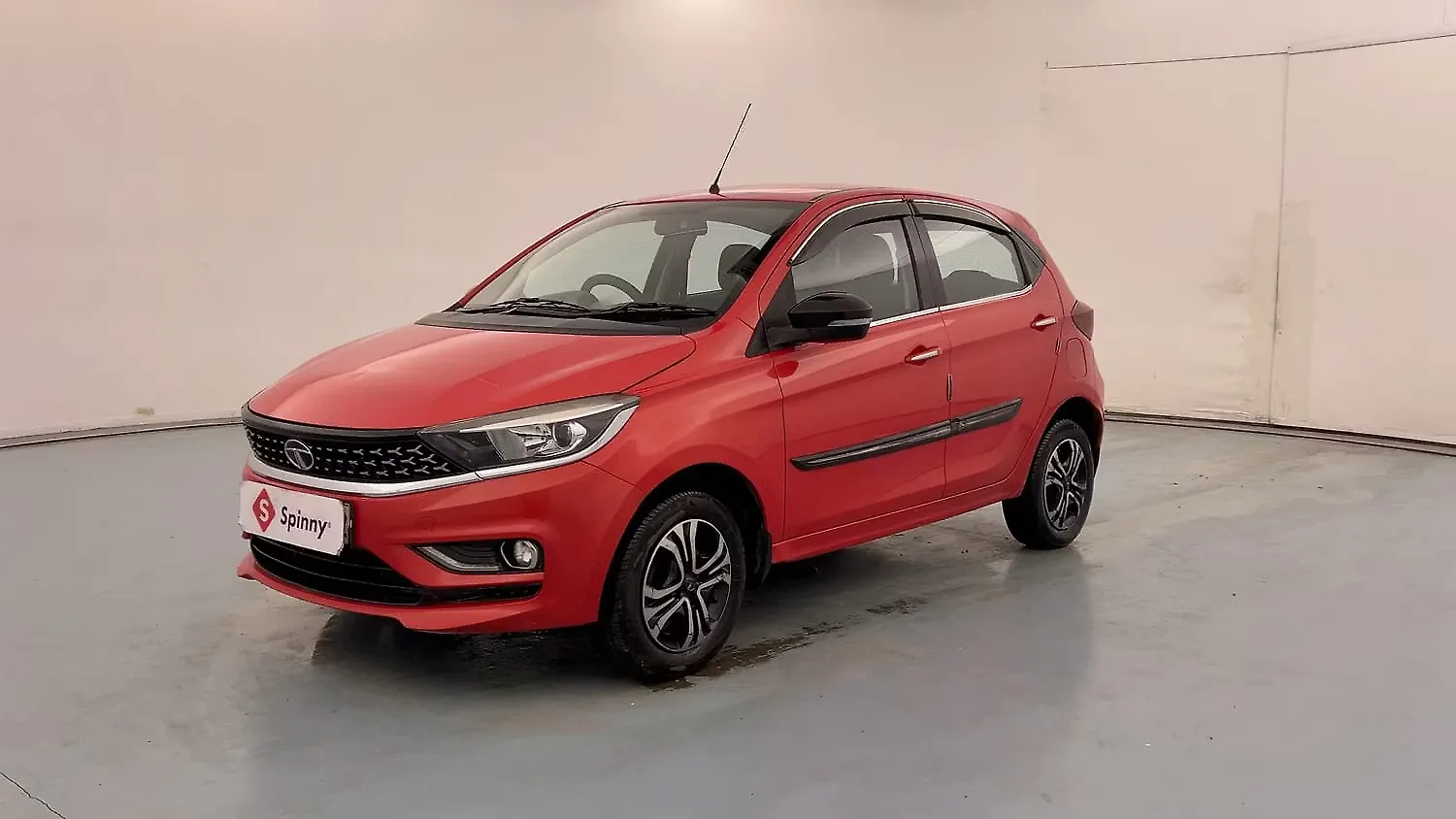 2022 Tata Tiago XZ Plus CNG [2022-2023] 1