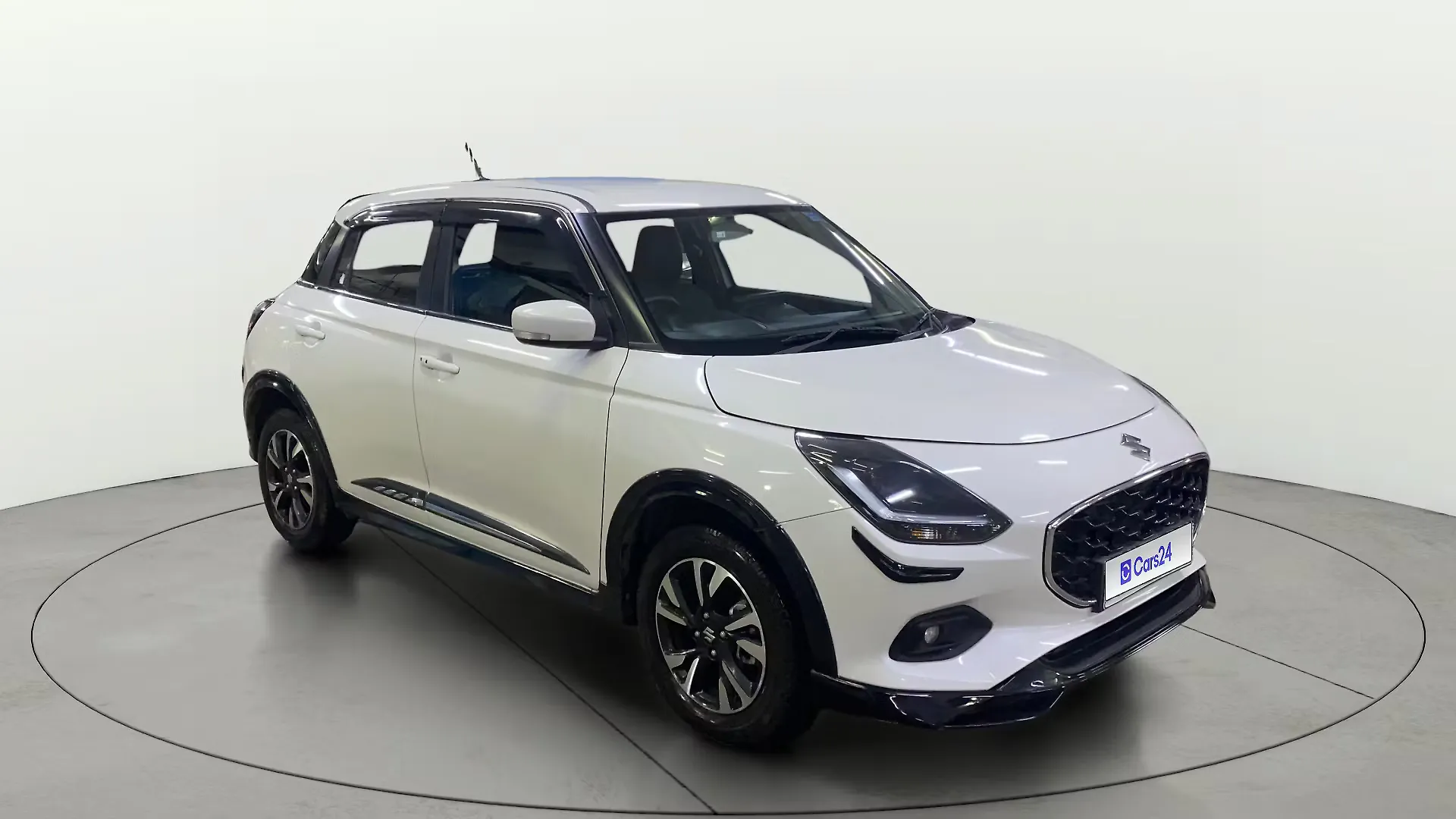 2026 Maruti Suzuki Swift ZXi Plus Petrol Manual [2024-2026] 1