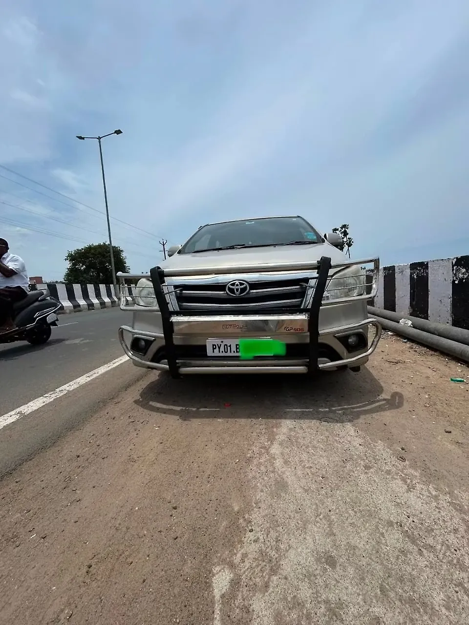 2013 टोयोटा इनोवा 2.5 vx 8 str bs-iii 1