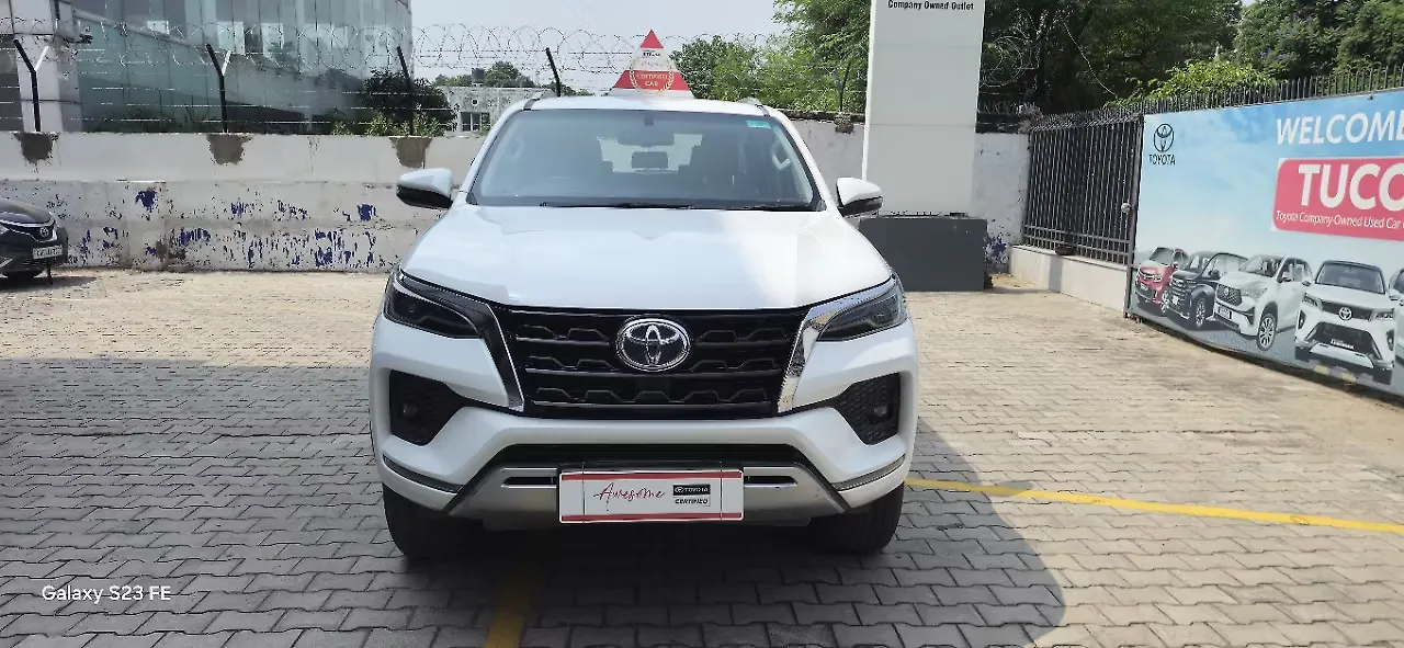 2021 Toyota Fortuner 2.8 4x4 AT 1