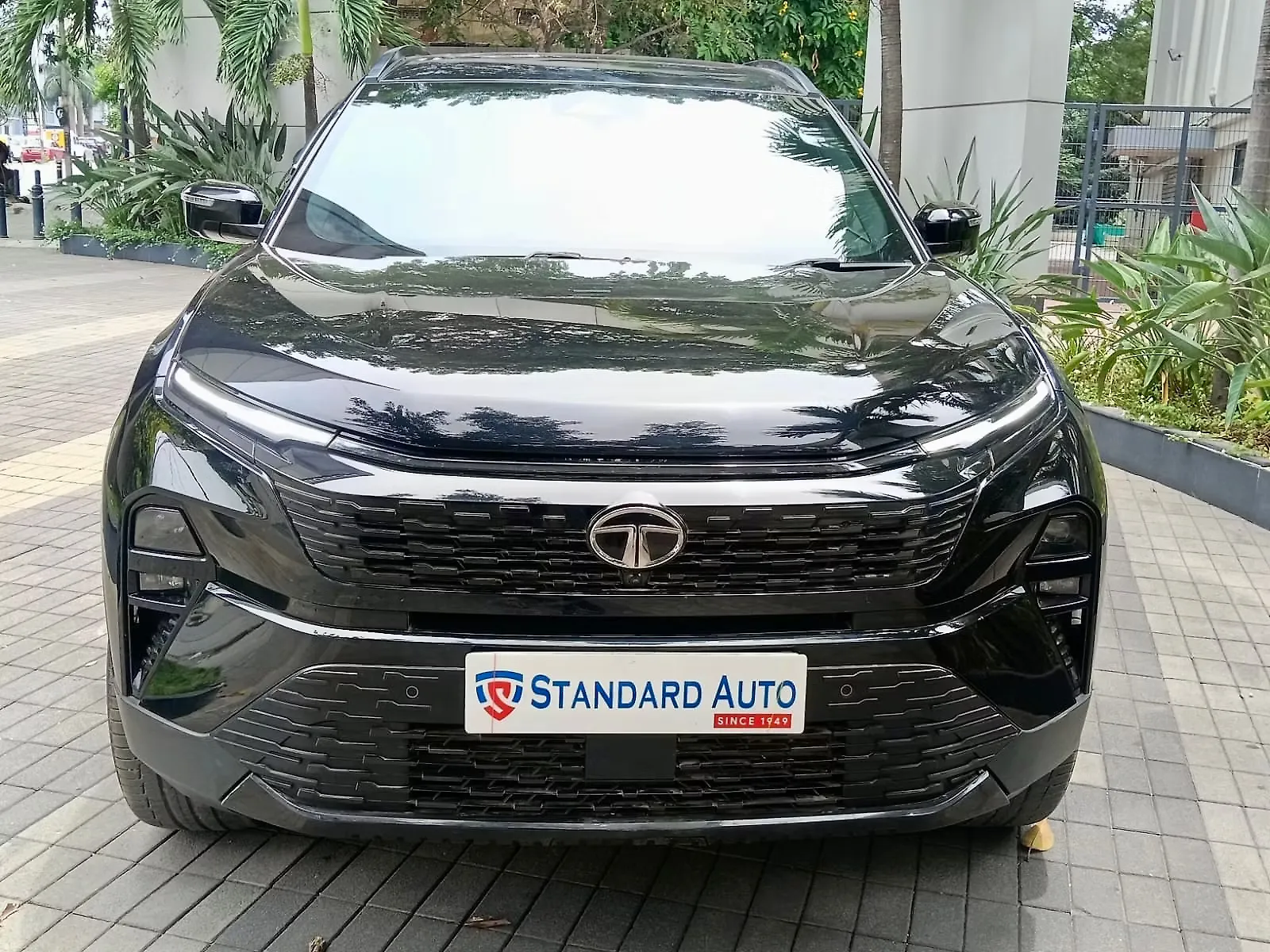 2023 Tata Harrier Fearless Plus Dark Edition AT 1