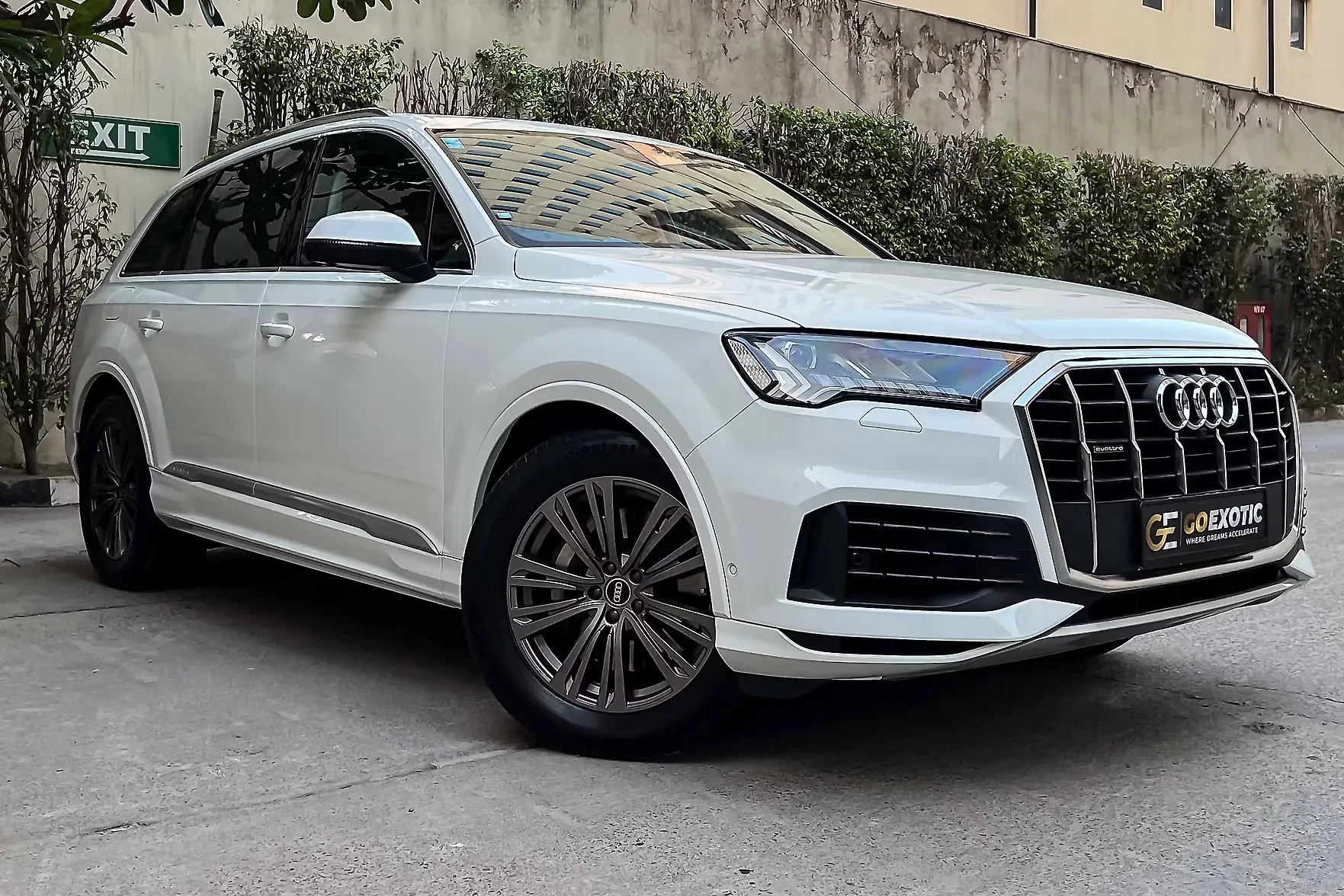 2023 Audi Q7 Technology 55 TFSI [2022-2024] 1
