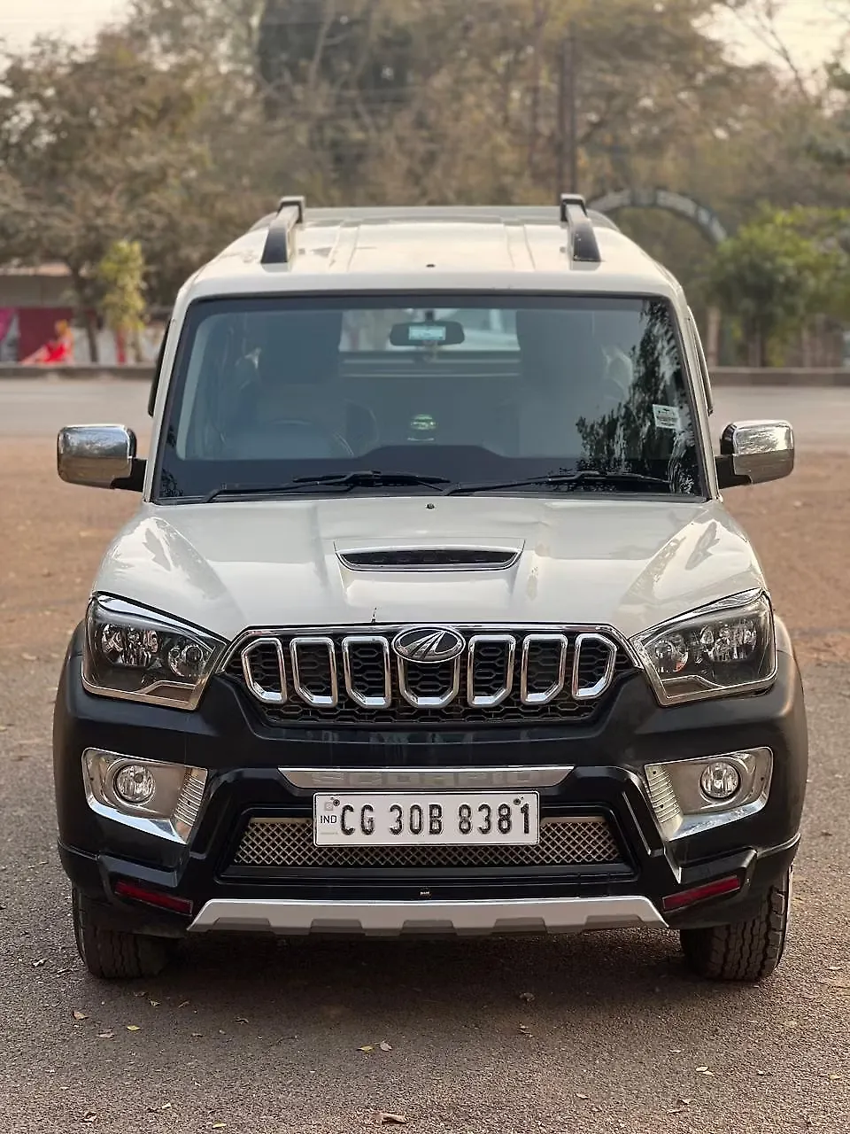 2019 Mahindra Scorpio S3 2WD 9 STR 1