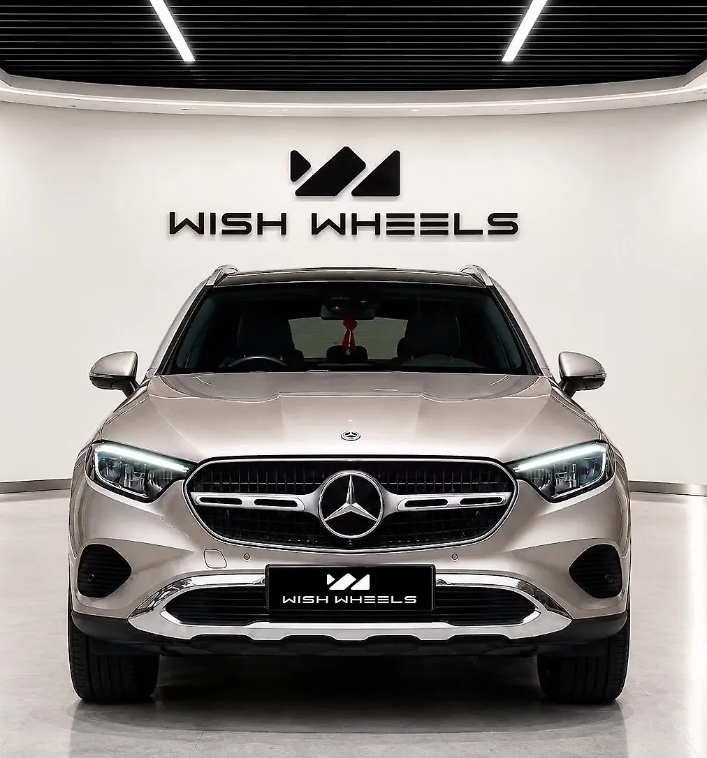 2023 Mercedes-Benz GLC 300 4MATIC 1