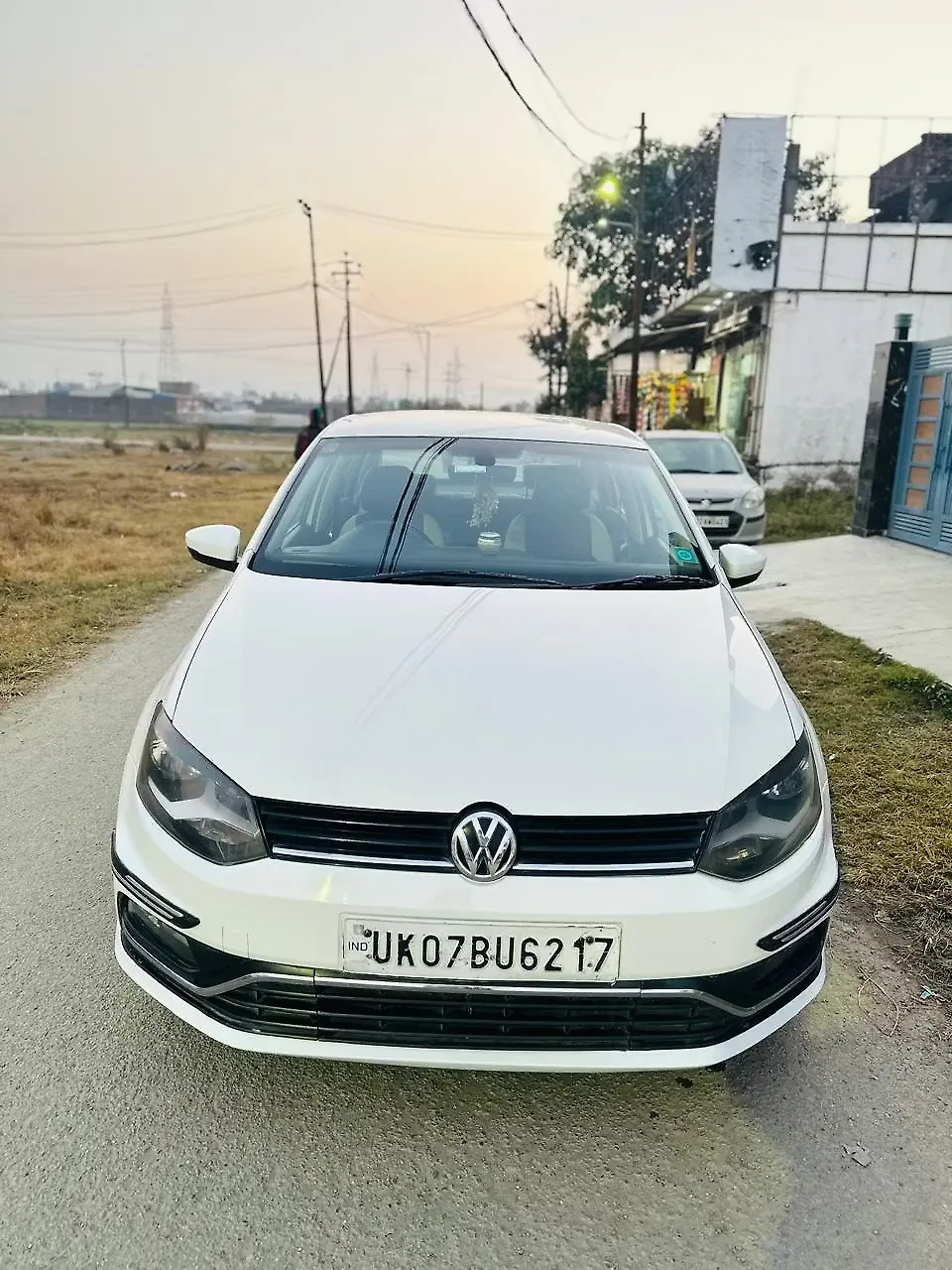 2016 Volkswagen Ameo Highline Plus 1.5L AT (D)16 Alloy 1
