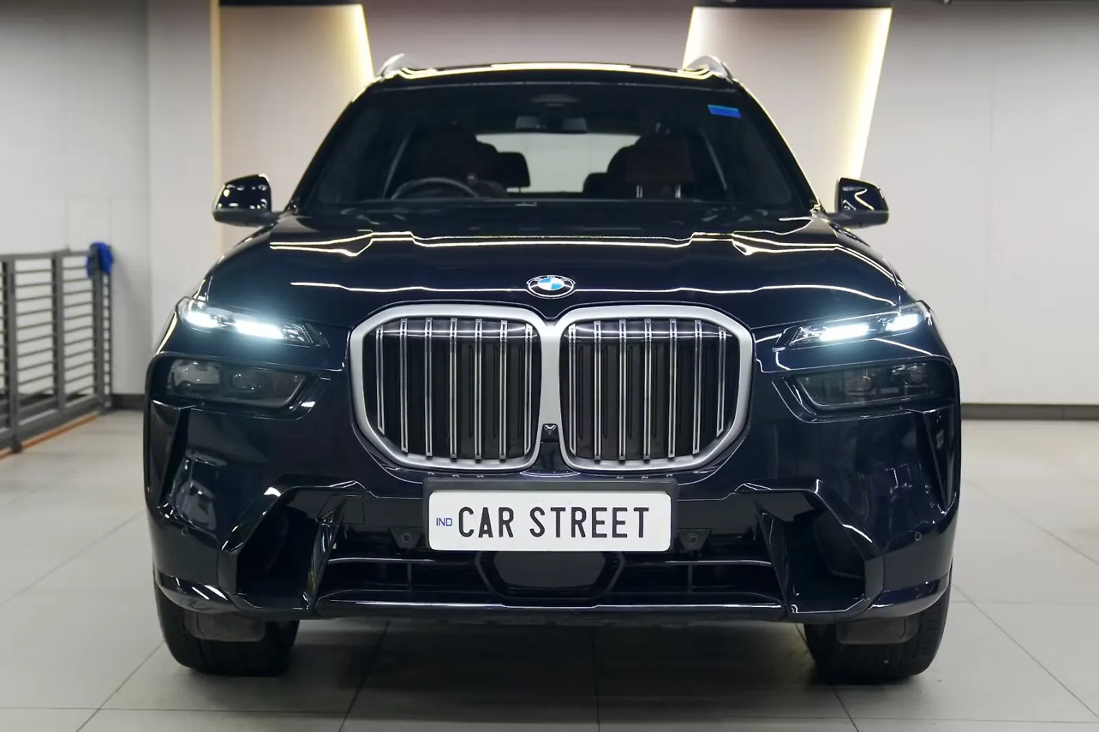 2026 BMW X7 xDrive40i M Sport 1
