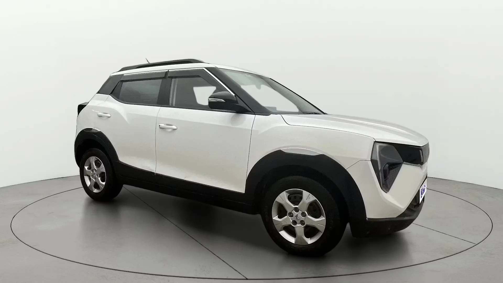 2024 Mahindra XUV 3XO MX1 Petrol 1.2L Turbo Manual 1