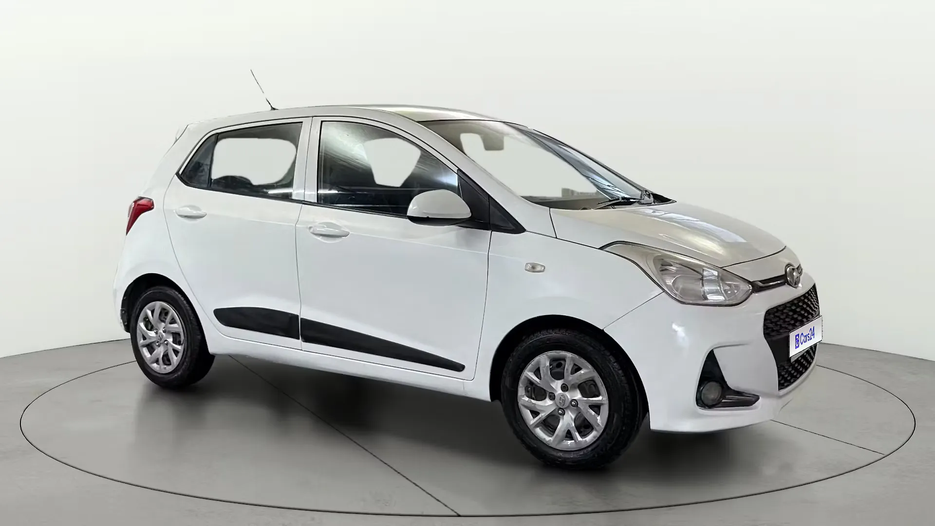 2017 Hyundai Grand i10 Sportz 1.2 Kappa VTVT [2017-2020] 1