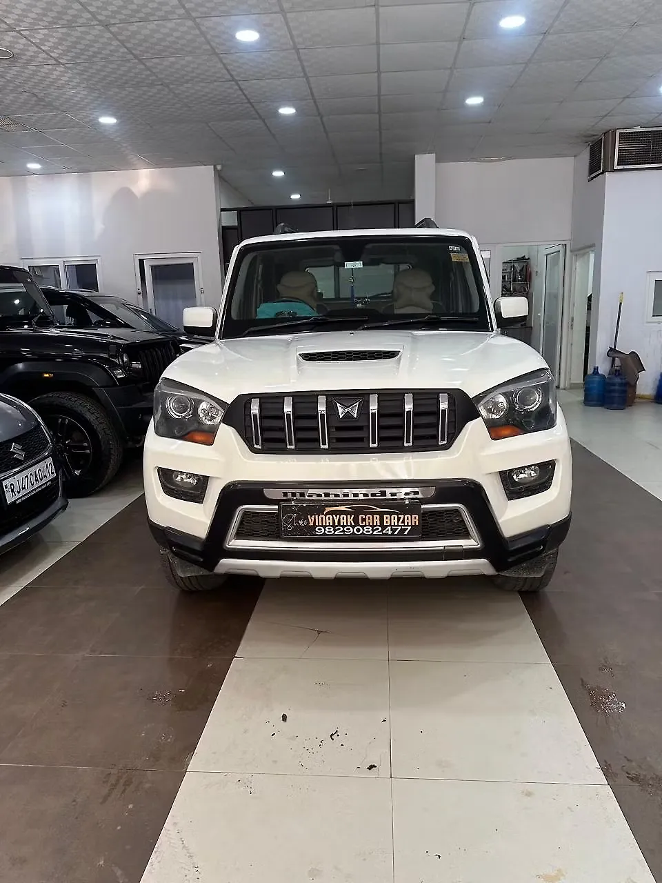 2016 Mahindra Scorpio S10 1
