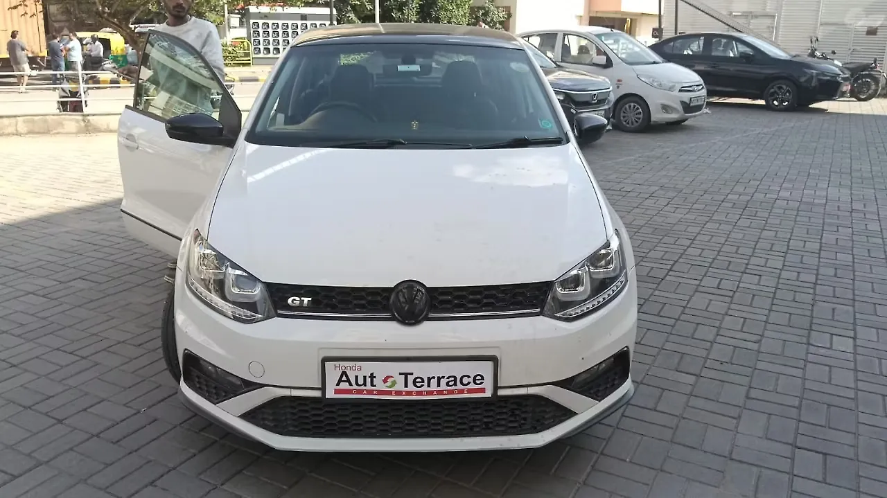 2020 Volkswagen Polo Highline Plus 1.0L TSI AT 1
