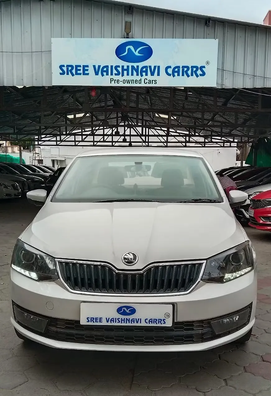 2018 Skoda Rapid Style 1.6 MPI AT 1