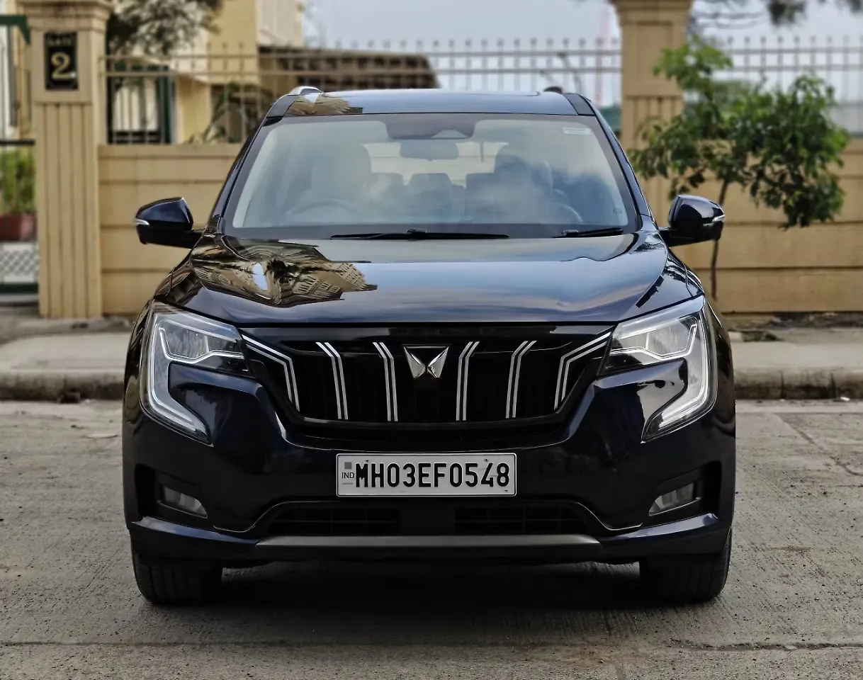 2023 Mahindra XUV700 AX 7 Diesel AT 7 STR [2023-2024] 1