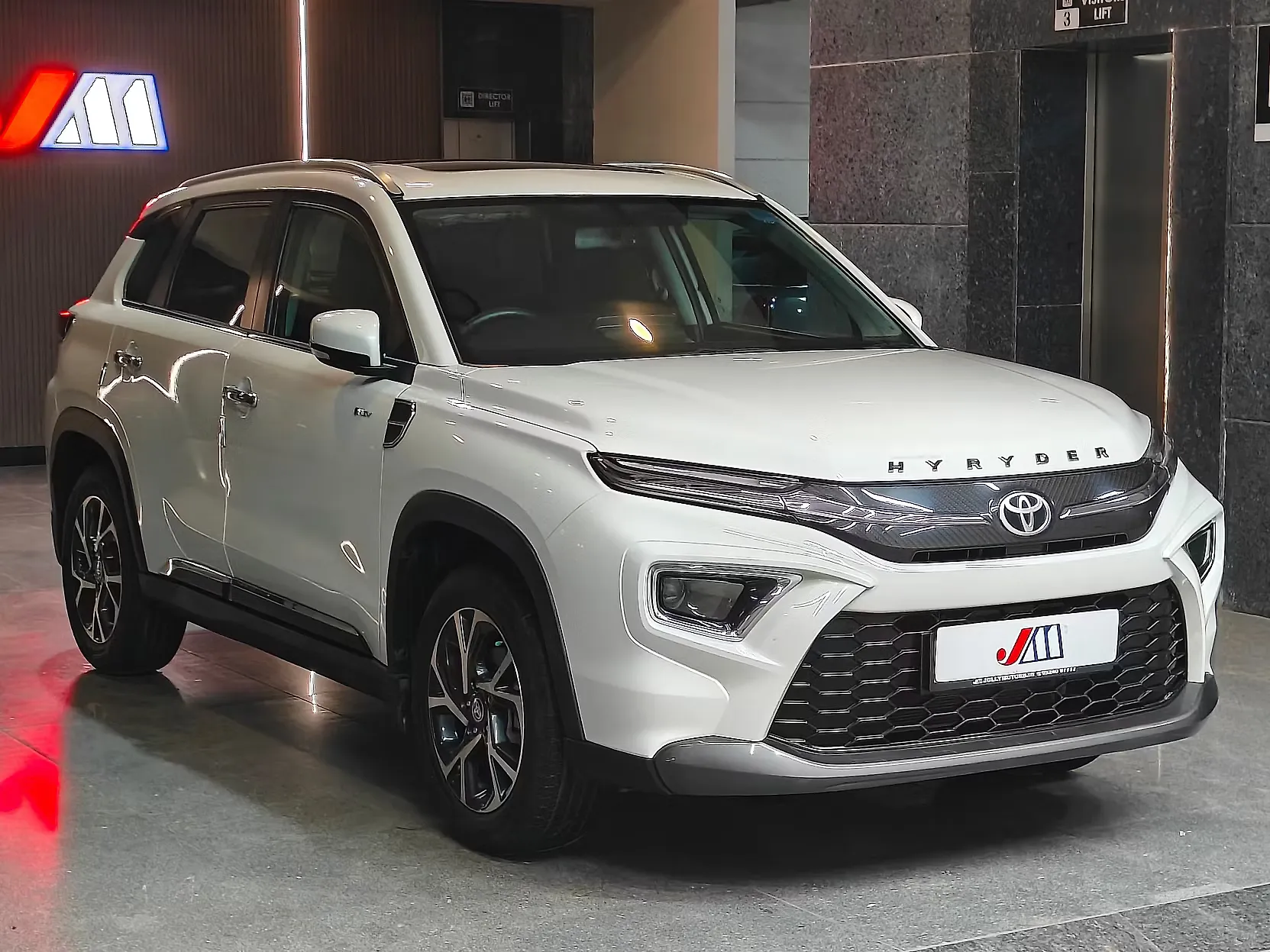 2025 टोयोटा अर्बन क्रूज़र हायराइडर G (O) 2WD Hybrid (Electric + Petrol) 1.5L Automatic (e-CVT) 1