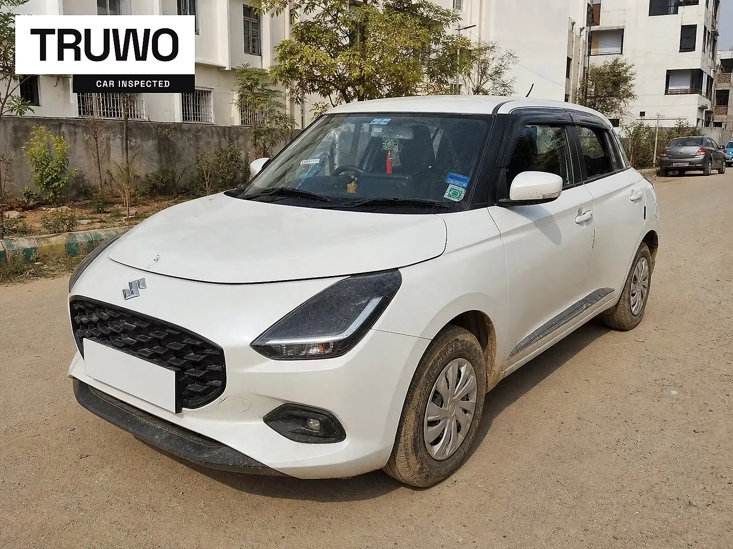 2025 Maruti Suzuki Swift VXi (O) Petrol Automatic (AMT) 1