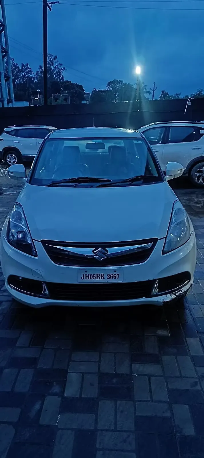 2017 Maruti Suzuki Swift DZire VXI 1