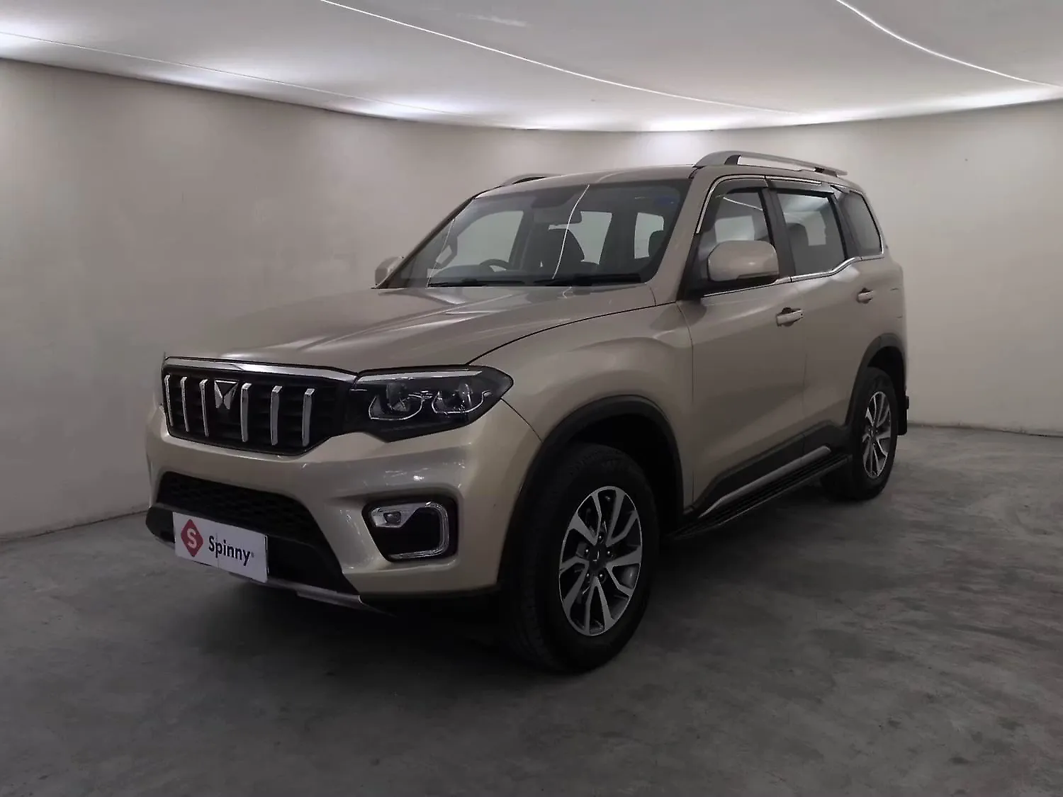 2022 Mahindra Scorpio N Z8 L Petrol AT 7 STR [2022] 1