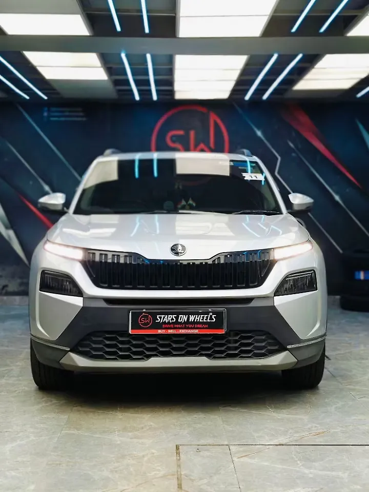 2025 Skoda Kylaq Signature Petrol Turbo Manual 1