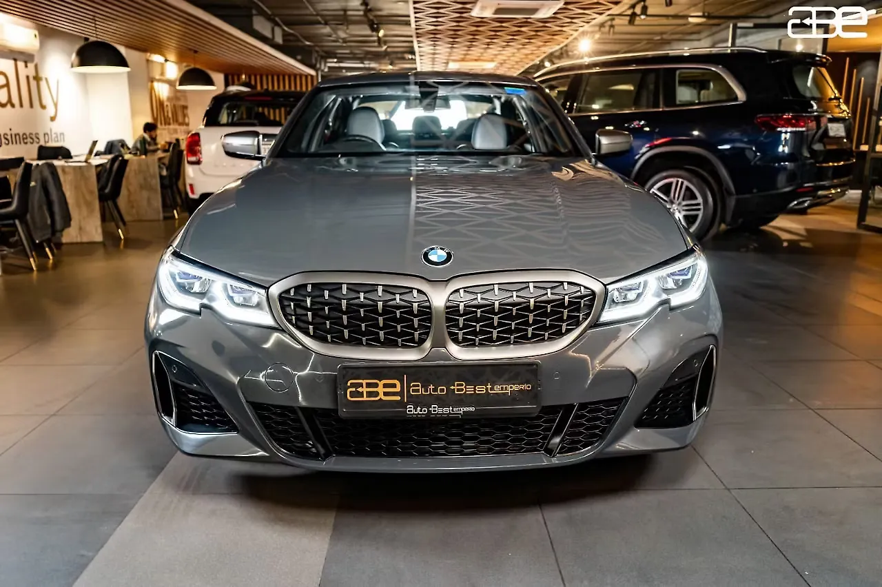 2021 BMW 3-Series xDrive 1