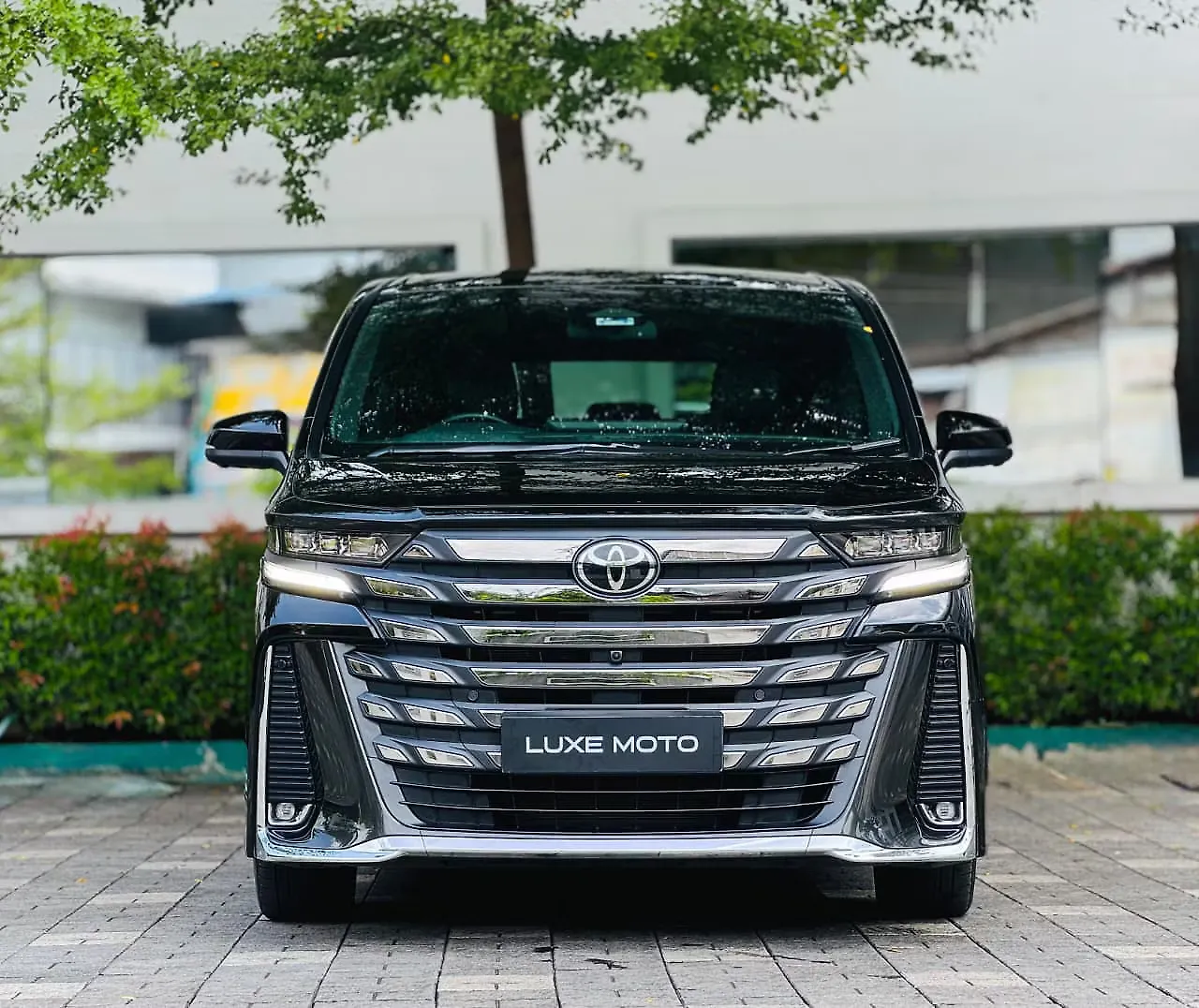 2025 Toyota Vellfire VIP Executive Lounge Hybrid (Electric + Petrol) Automatic (e-CVT) 1