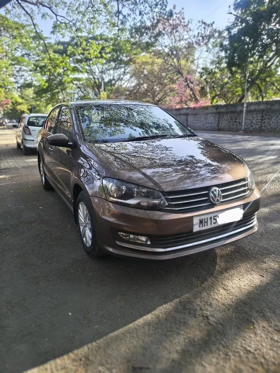 2016 Volkswagen Vento Highline 1.2 (P) AT 1