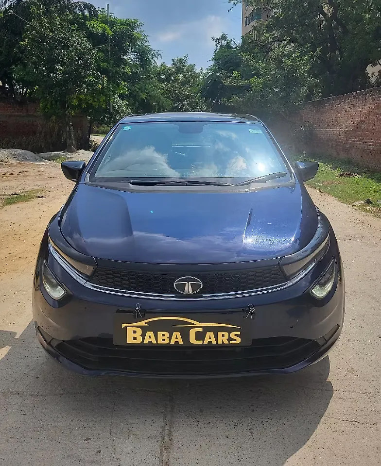 2023 Tata Altroz XZ Plus (S) 1
