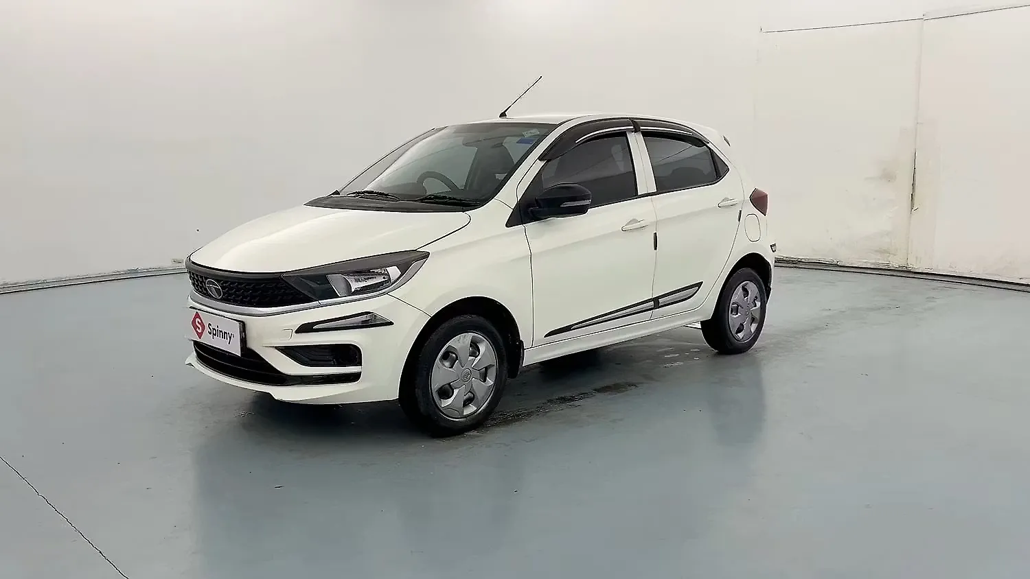 2022 Tata Tiago XT CNG [2022-2023] 1
