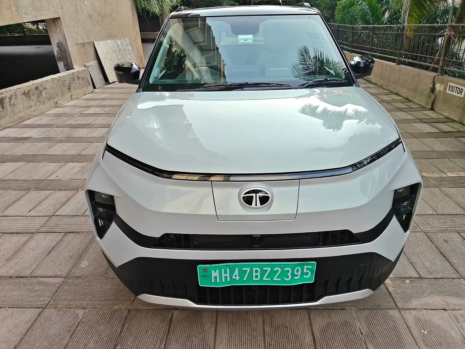 2025 Tata Punch EV Empowered Plus Long Range 3.3 1