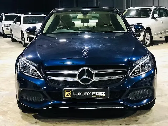 2017 Mercedes-Benz C-Class C 220d 1