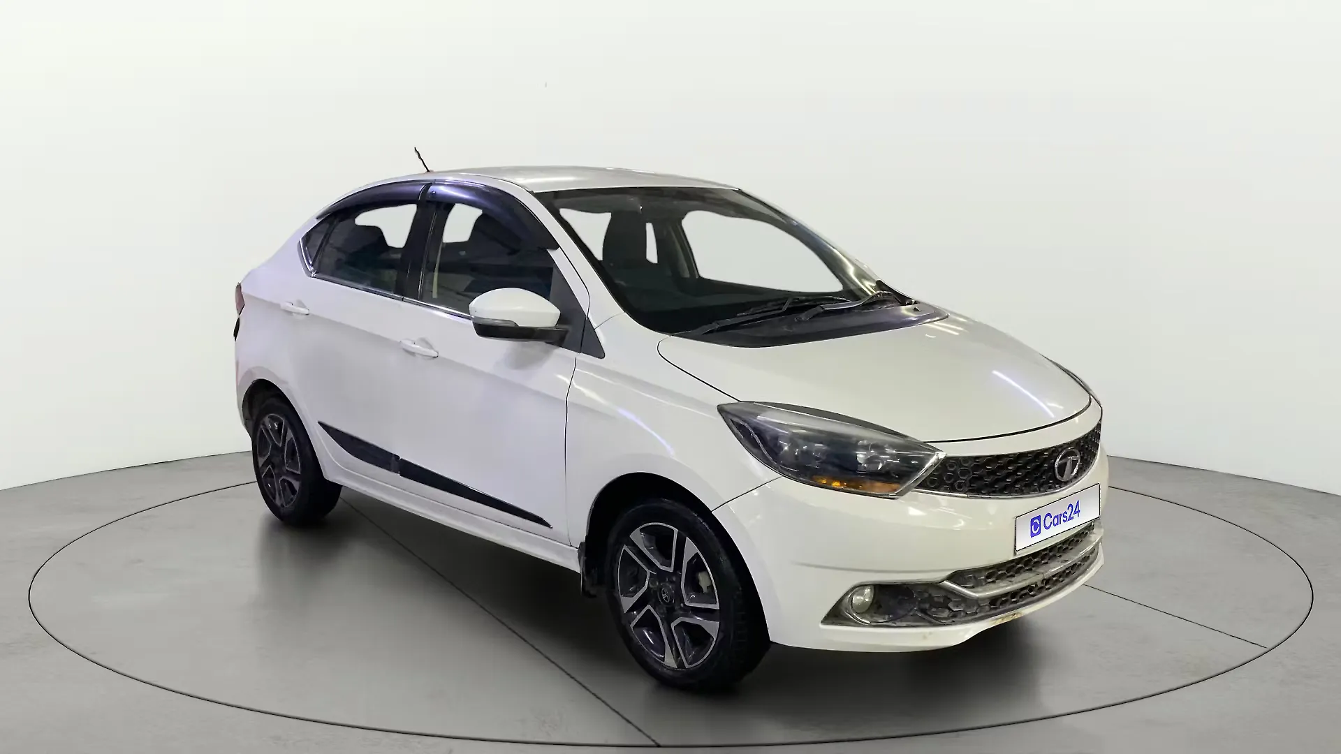 2018 Tata Tigor Revotron XZA 1