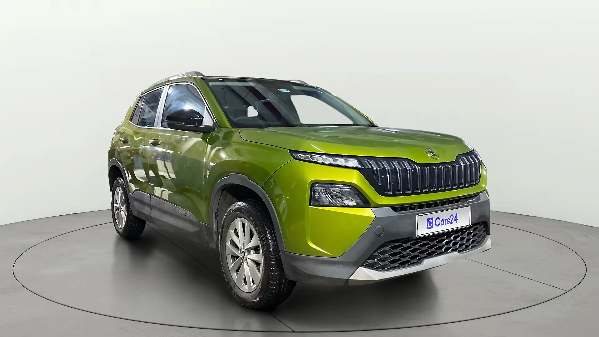 2025 Skoda Kylaq Signature Petrol Turbo Automatic (TC) 1