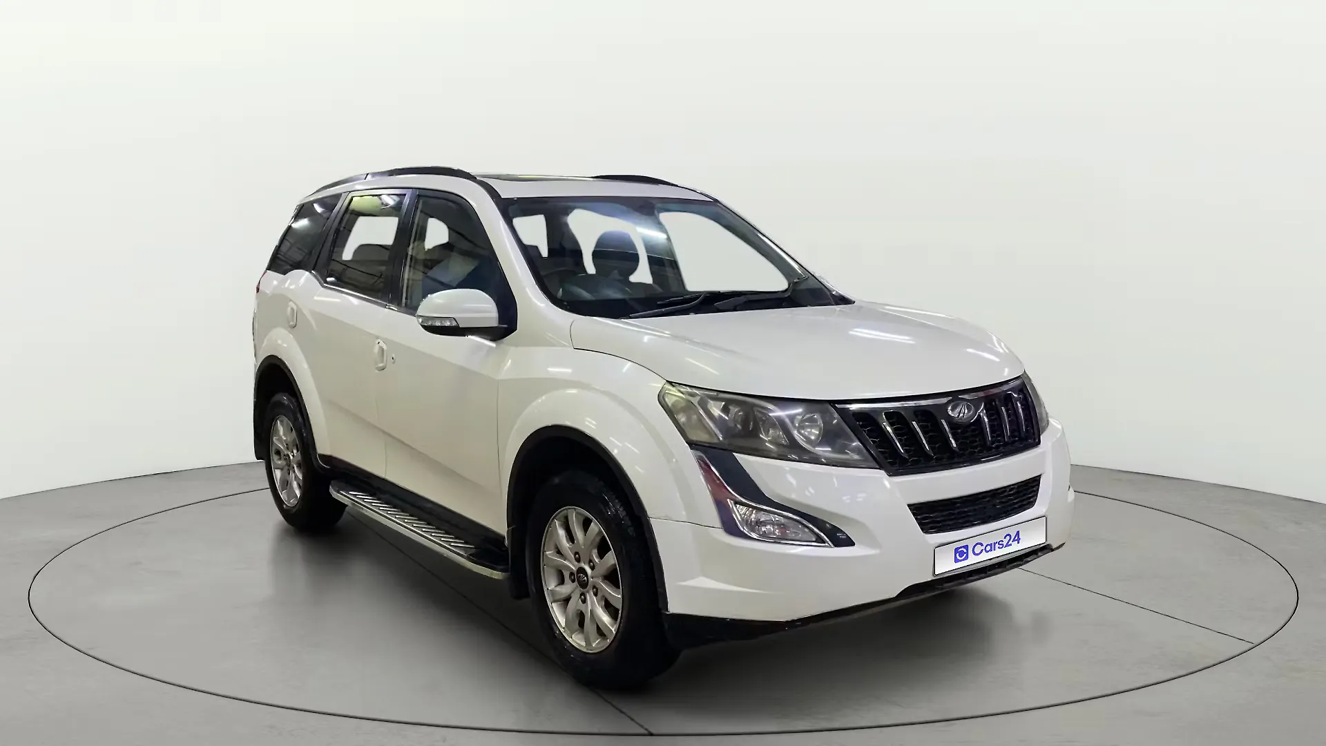 2017 Mahindra XUV500 W10 1.99 1