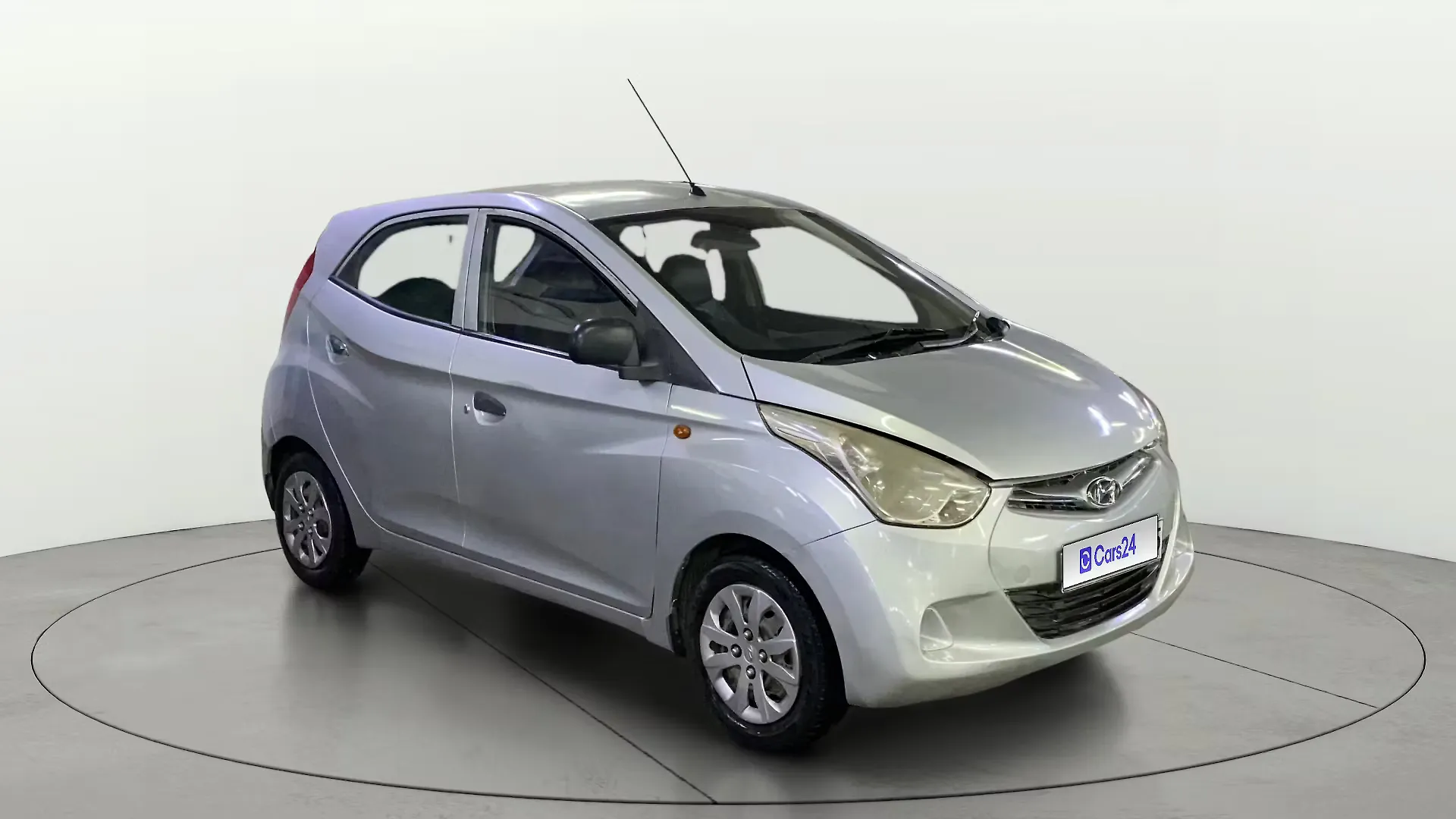 2017 Hyundai Eon Magna + 1