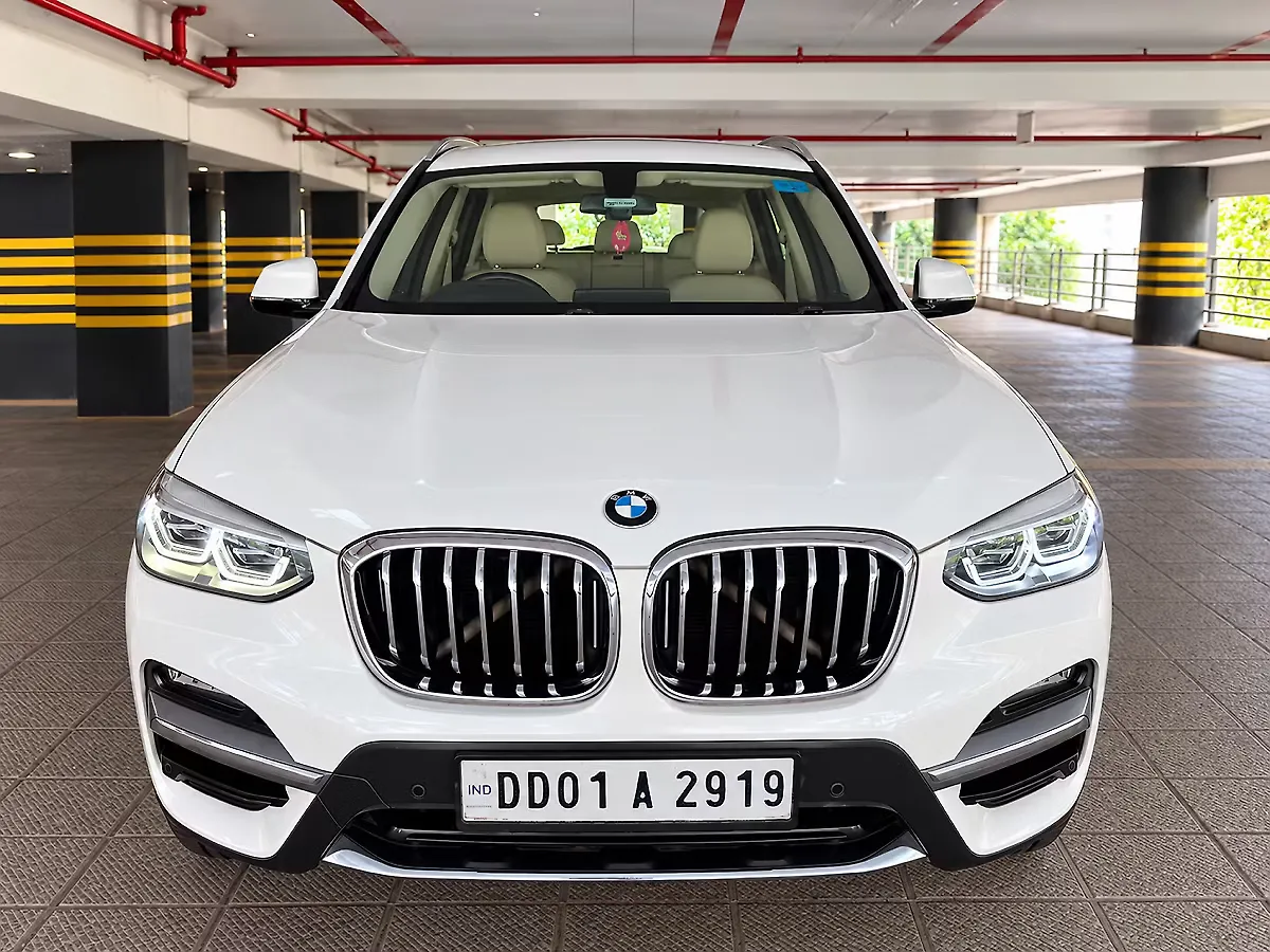 2021 BMW X3 xDrive 30i Luxury Line 1