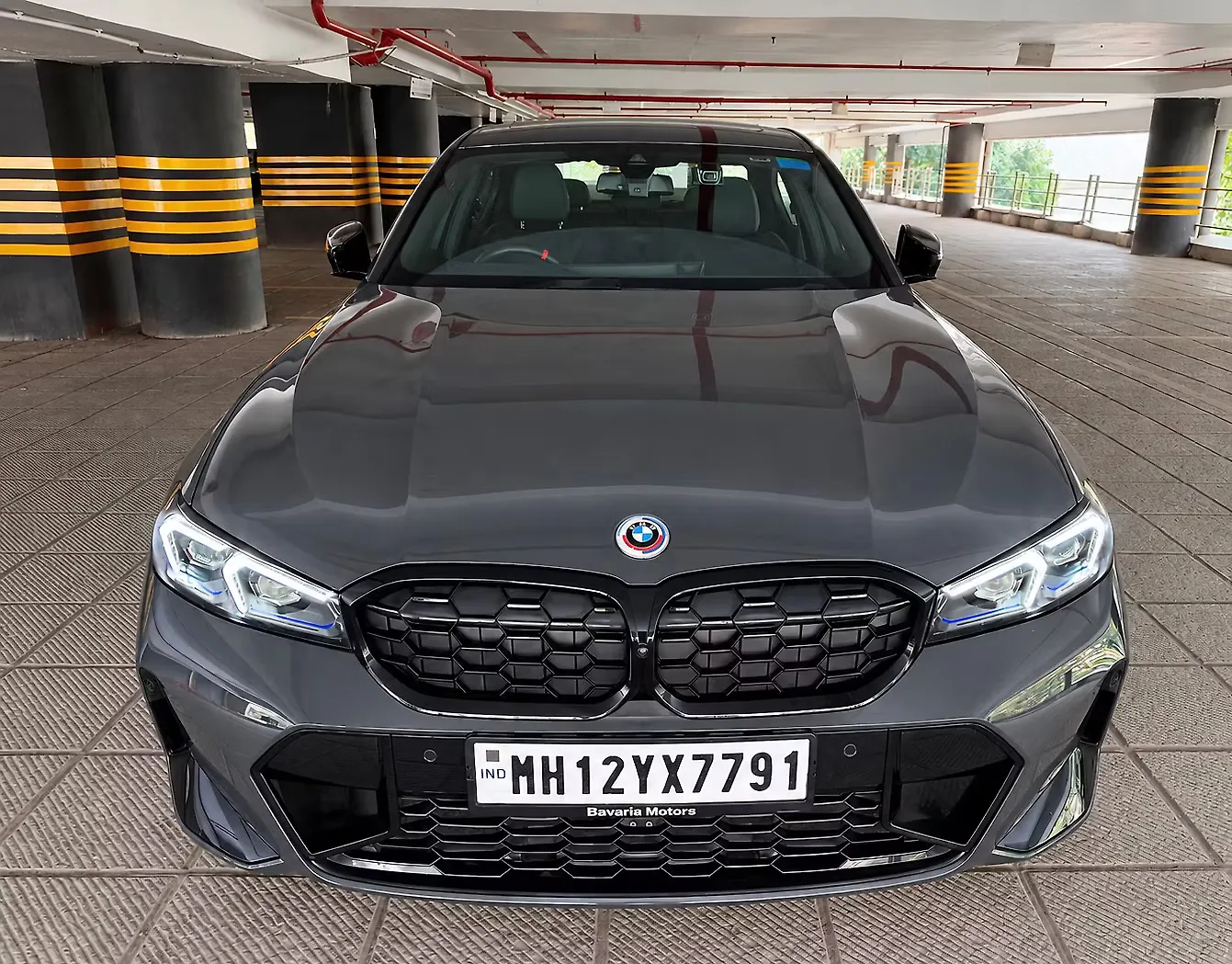2025 BMW 3-Series xDrive 1