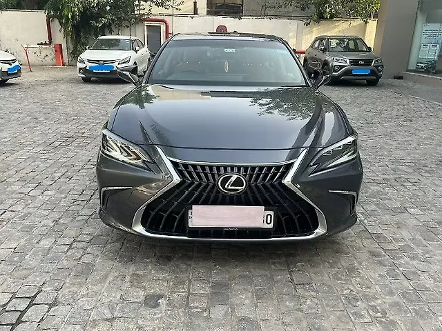 2023 Lexus ES 500e 300h Luxury 1
