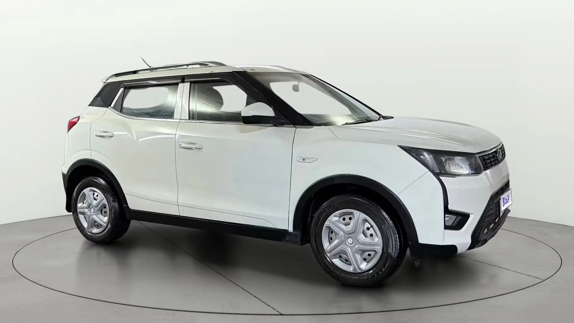 2021 Mahindra XUV300 W4 1.2 Petrol [2019] 1